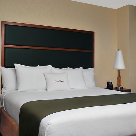 Doubletree Suites By Hilton Nyc - Times Square Νέα Υόρκη Δωμάτιο φωτογραφία