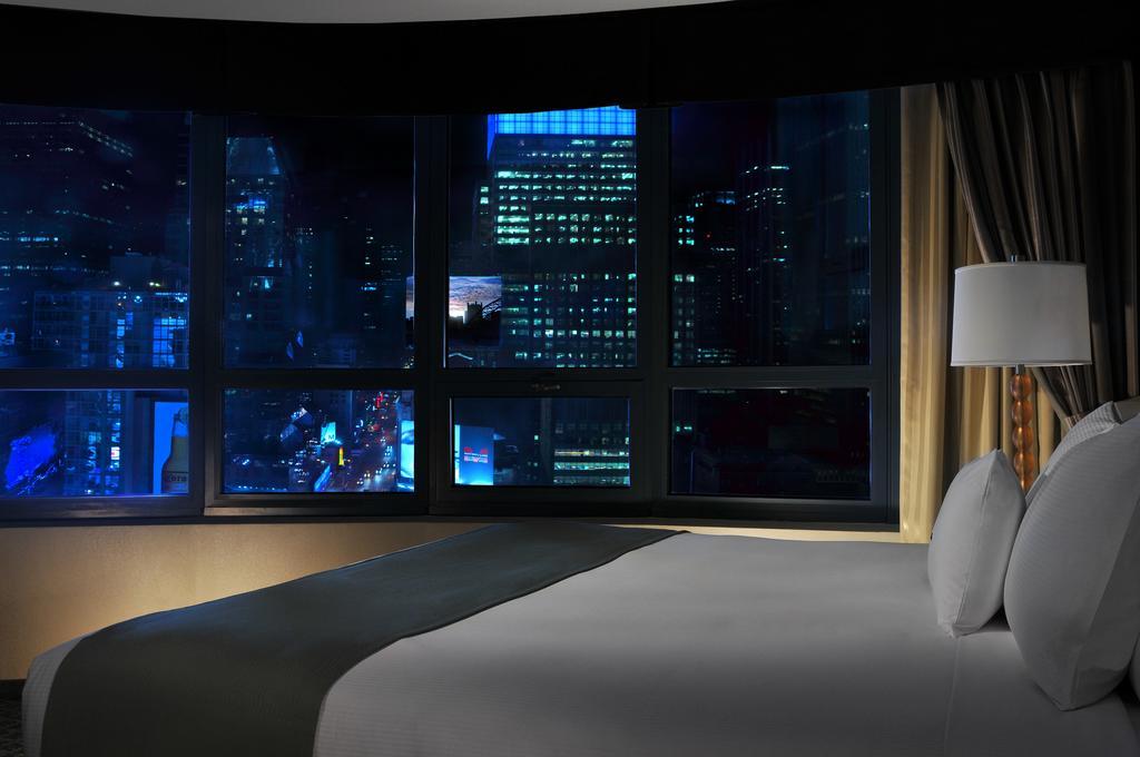 Doubletree Suites By Hilton Nyc - Times Square Νέα Υόρκη Εξωτερικό φωτογραφία