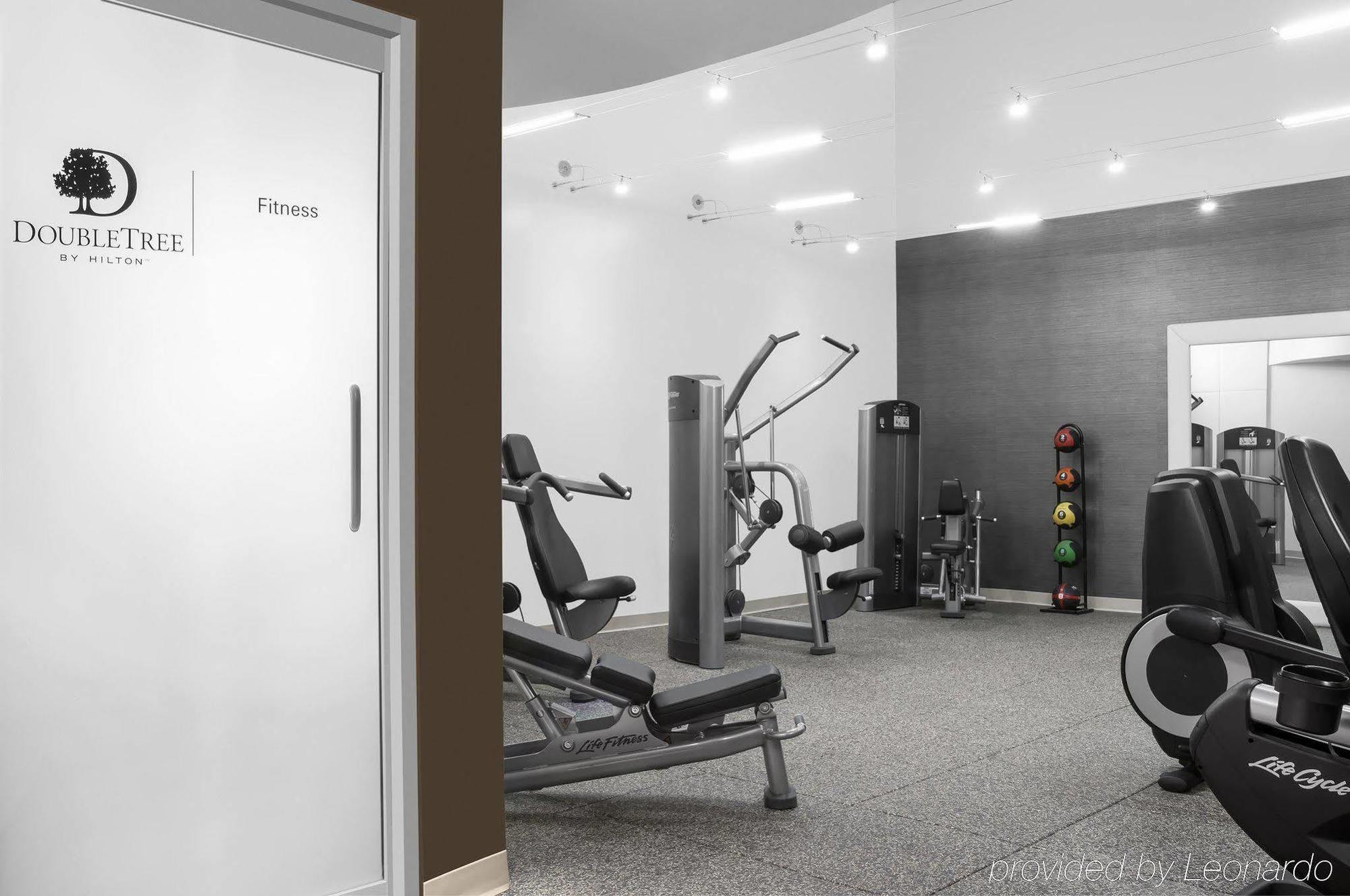 Doubletree Suites By Hilton Nyc - Times Square Νέα Υόρκη Εξωτερικό φωτογραφία