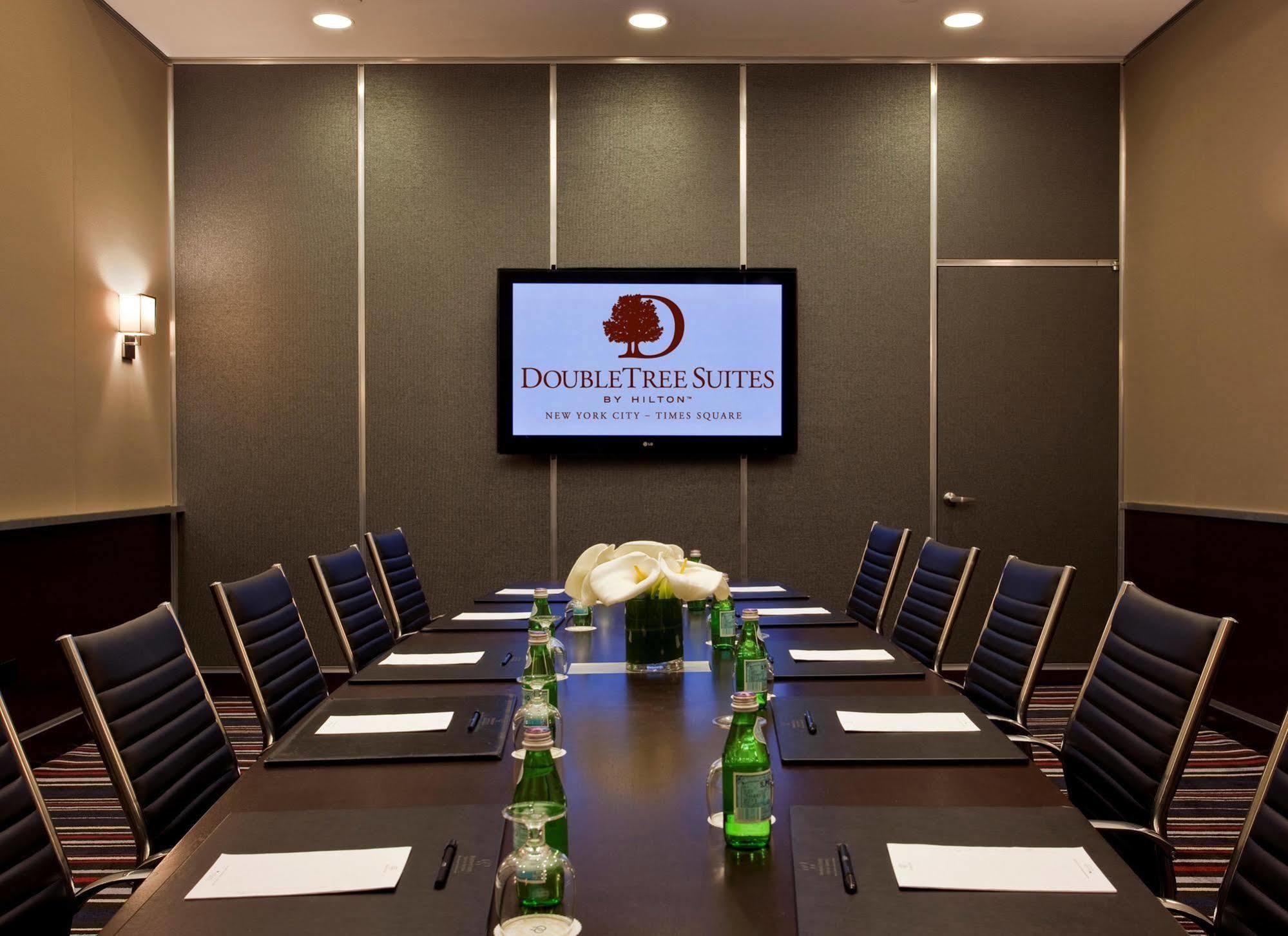 Doubletree Suites By Hilton Nyc - Times Square Νέα Υόρκη Επιχειρήσεις φωτογραφία