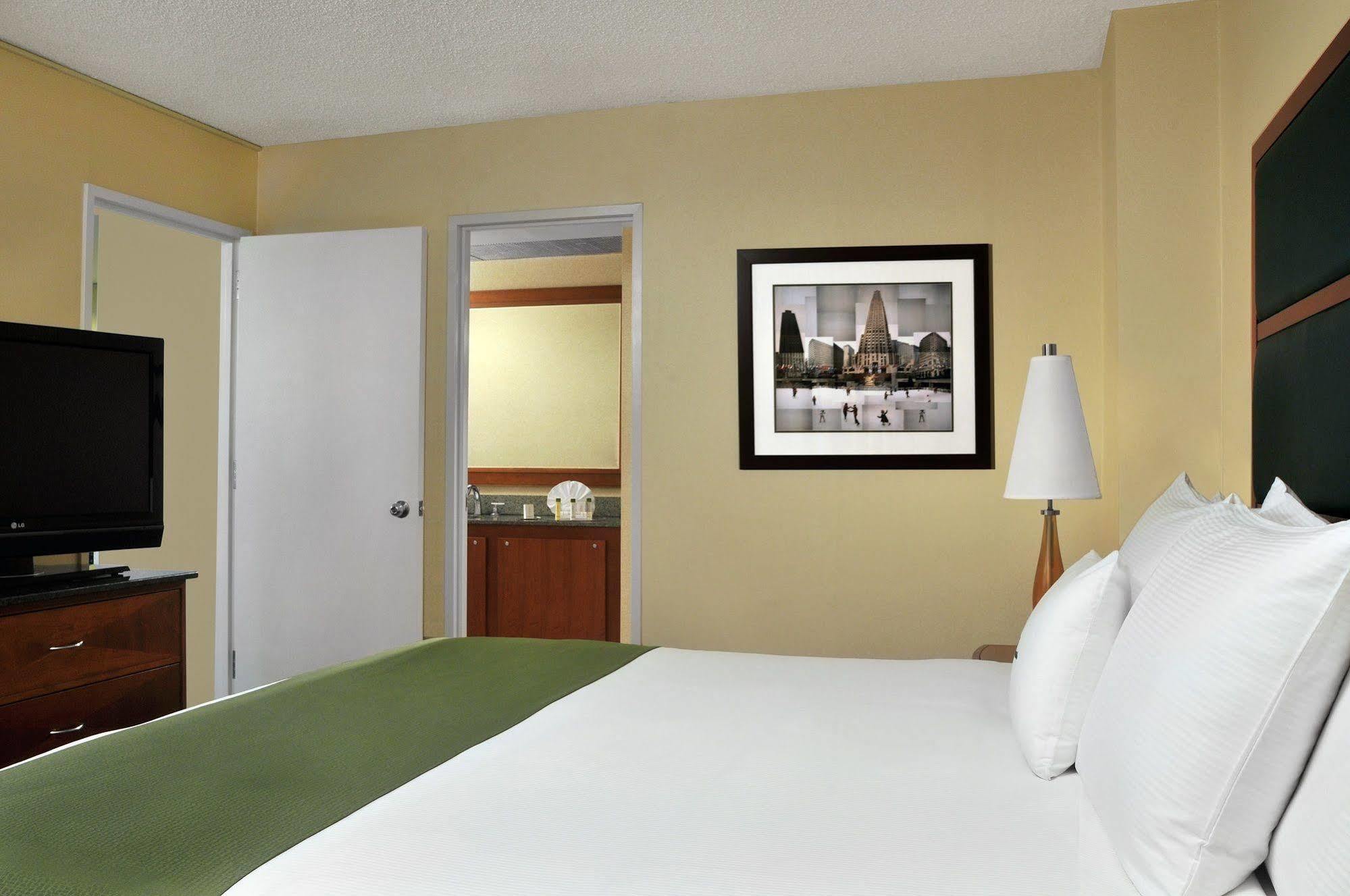 Doubletree Suites By Hilton Nyc - Times Square Νέα Υόρκη Δωμάτιο φωτογραφία