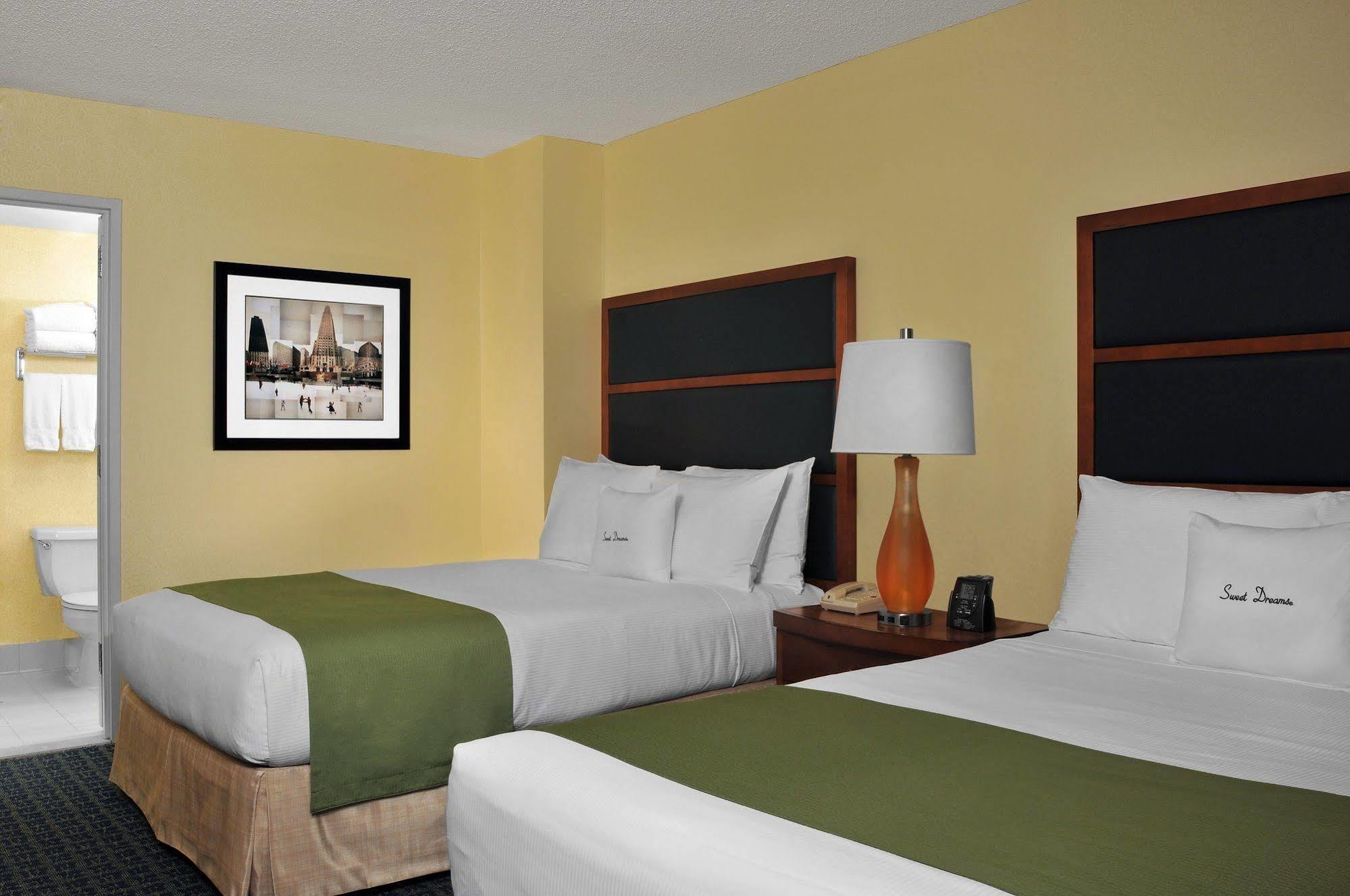 Doubletree Suites By Hilton Nyc - Times Square Νέα Υόρκη Εξωτερικό φωτογραφία